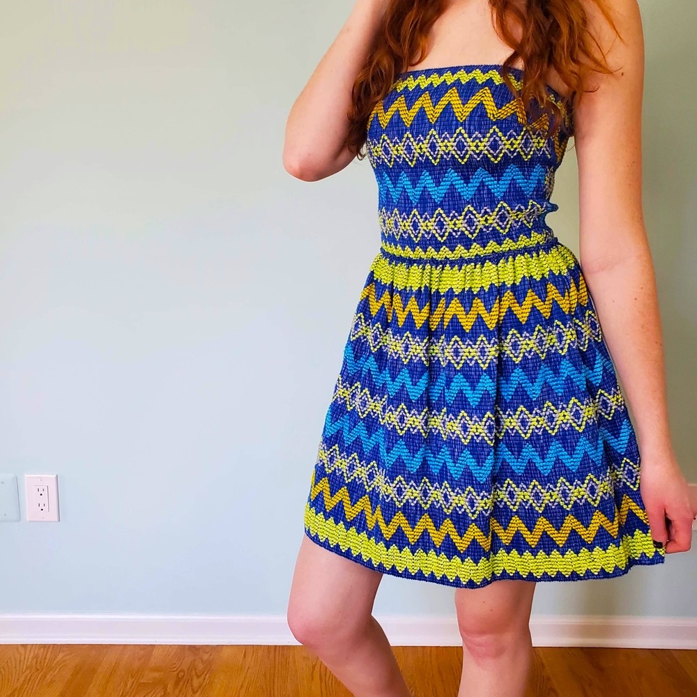 Francesca’s (Aina Be) Bright Chevron Strapless Dress